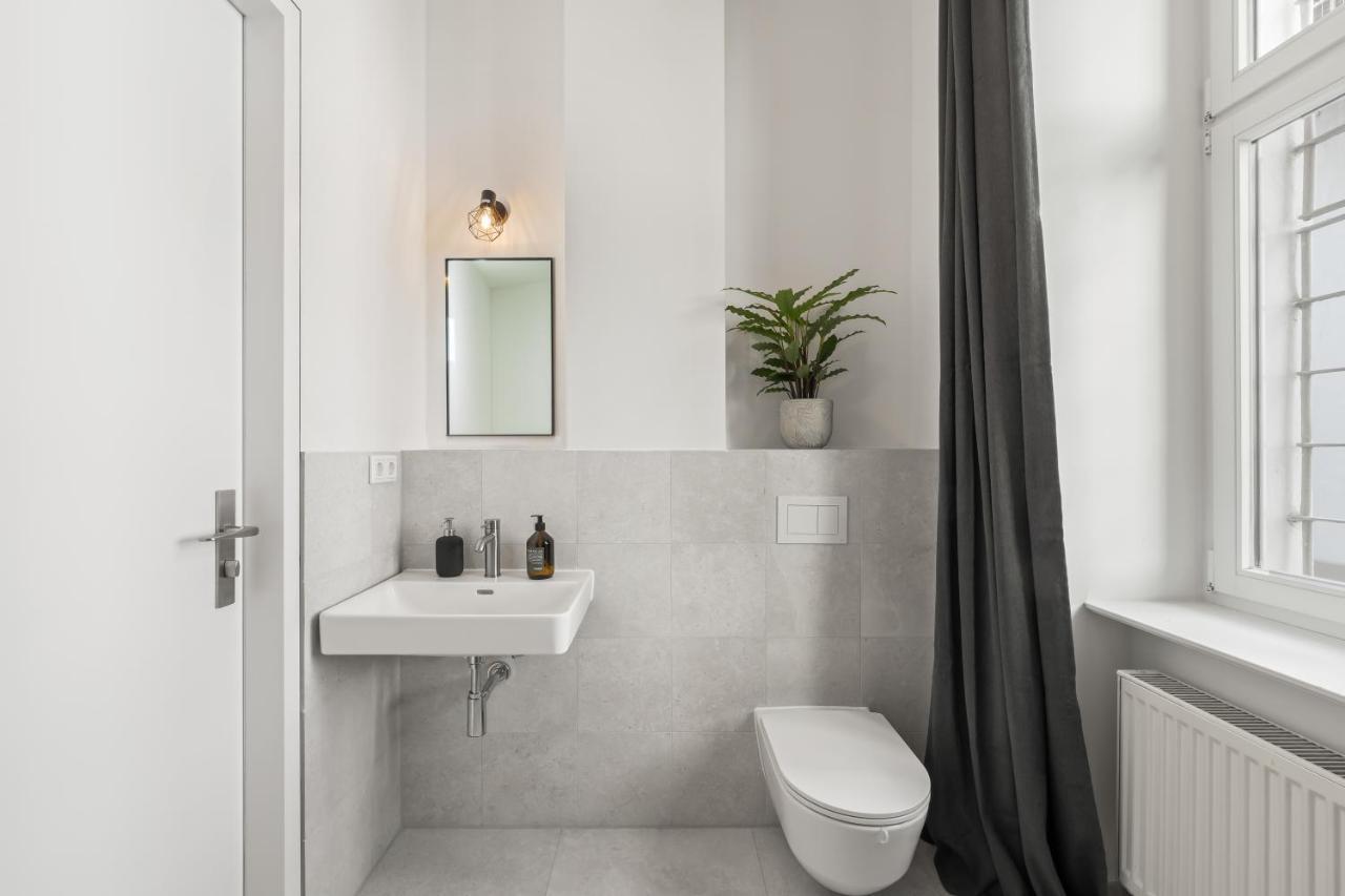 The Strassburger, Stylish 3 Bedroom Apartment In Downtown Berlin Exterior photo